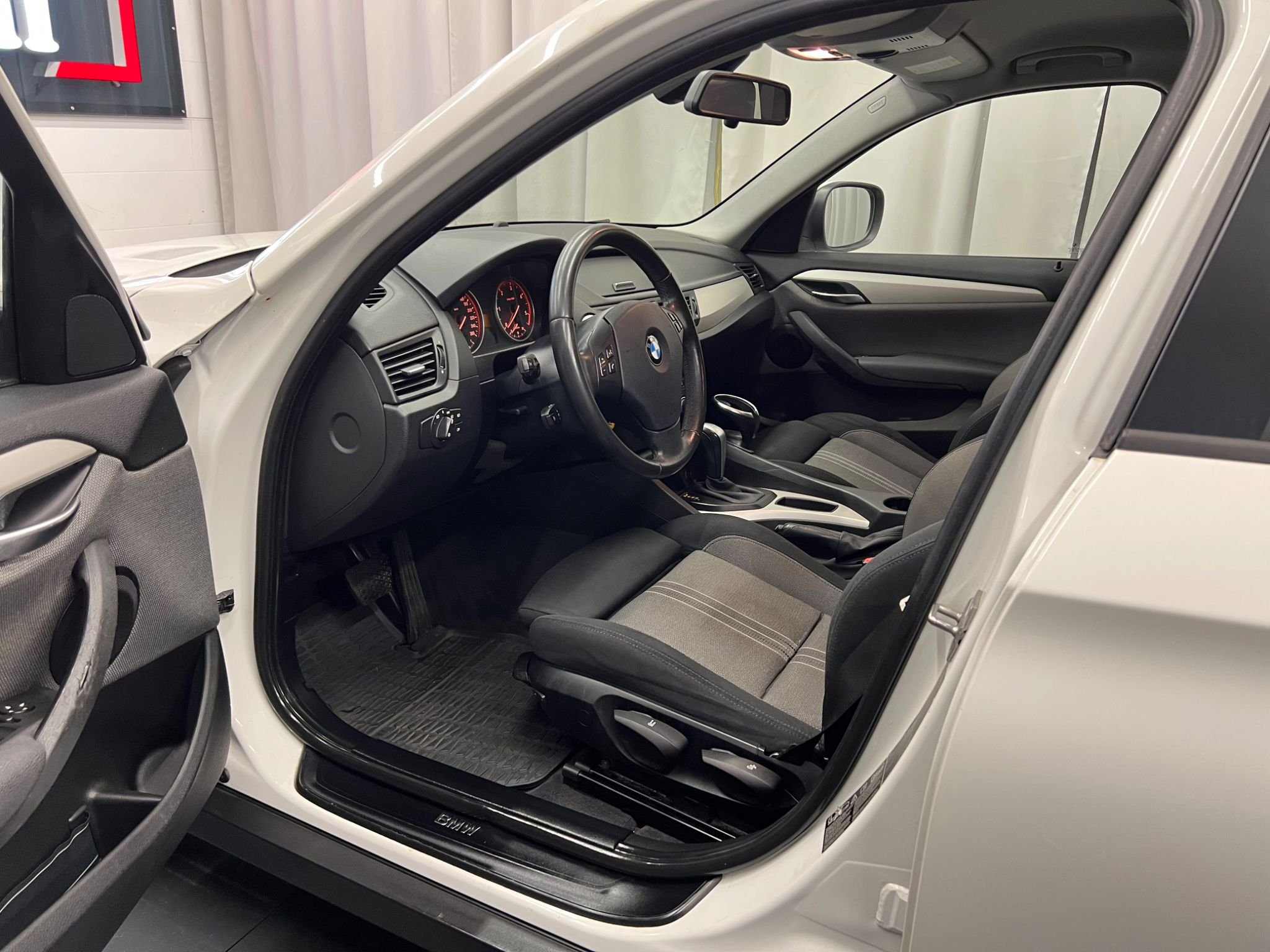 BMW X1 xDrive20d Steptronic, 6-trinn, 177hk, 2012