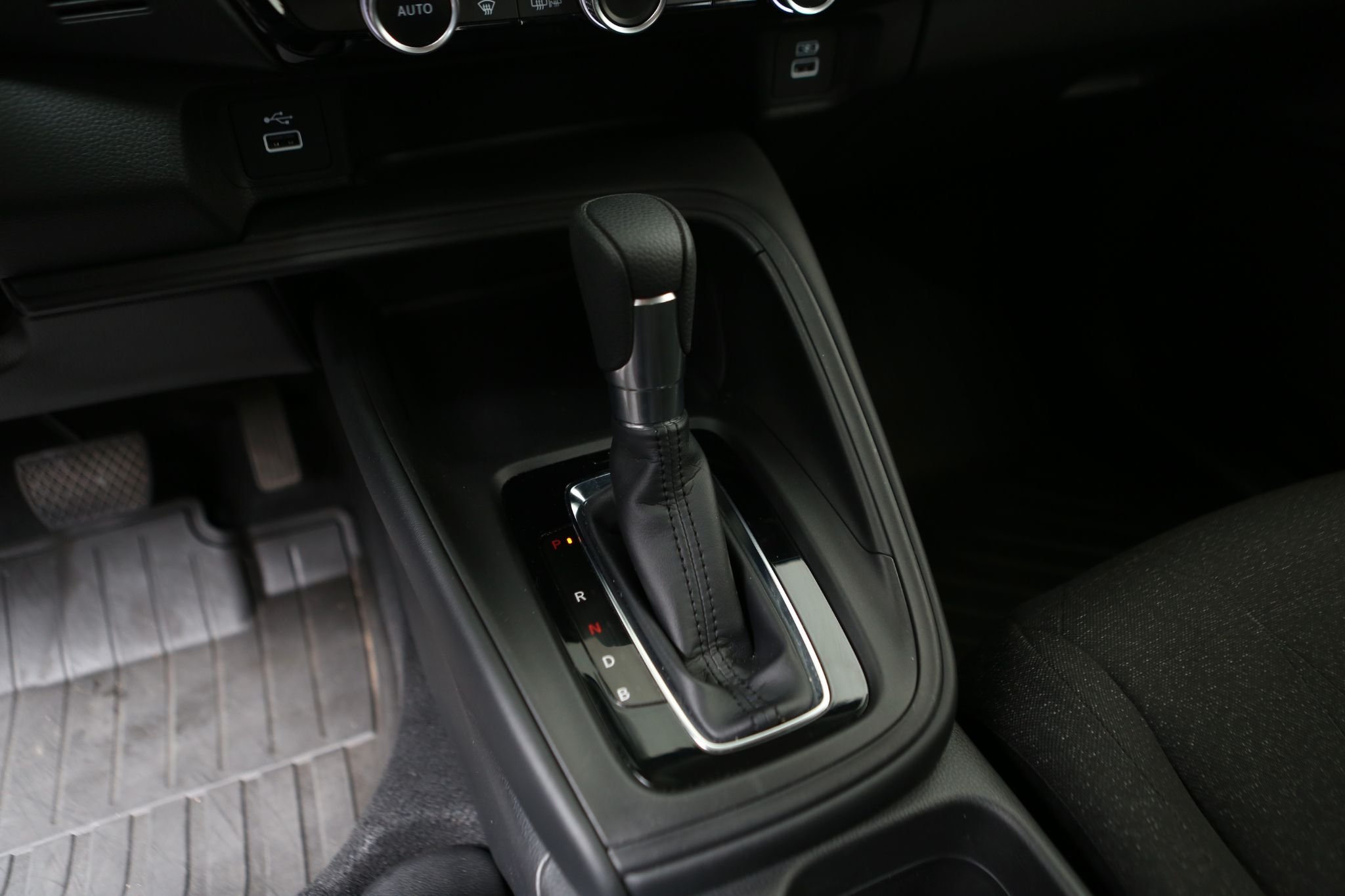 Honda HR-V e:HEV 1.5 i-MMD e-CVT, 146hp, 2024