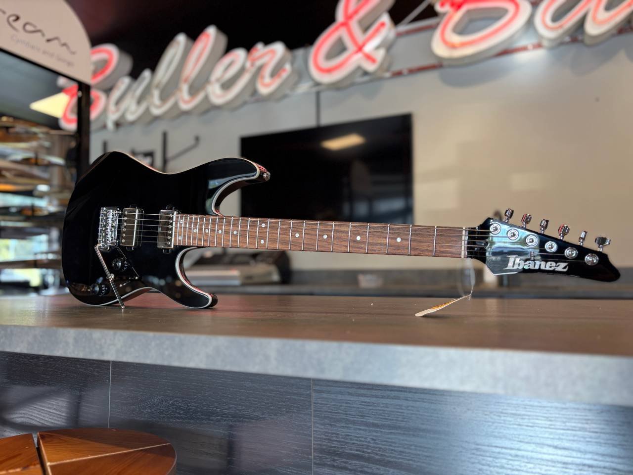 Ibanez AZ42P1 BK