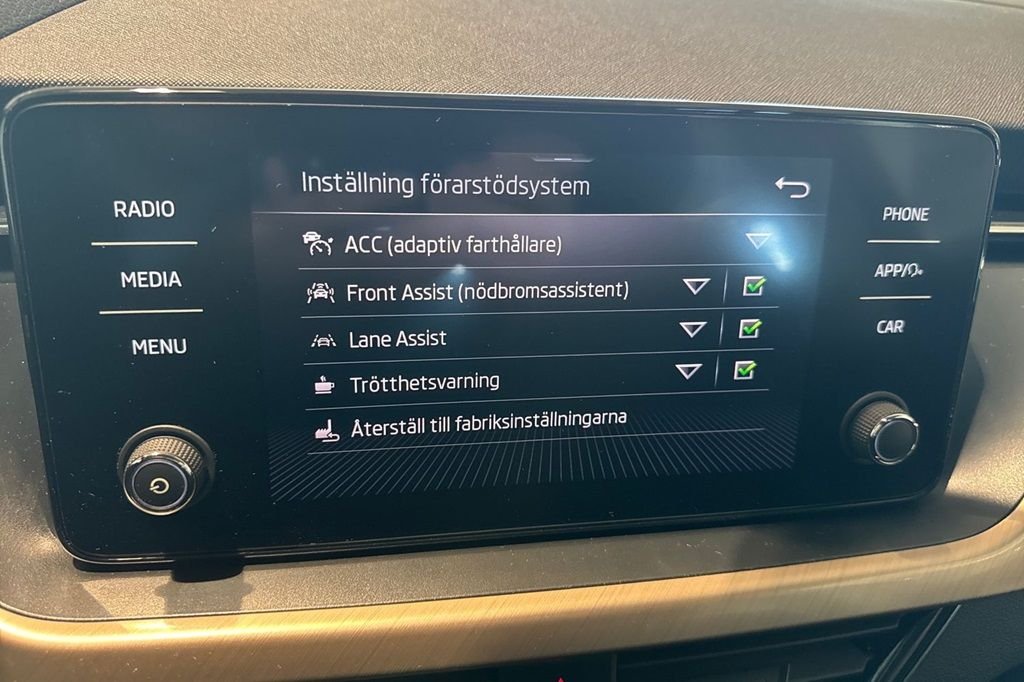 Škoda Scala 1.0 TSI DSG Sekventiell, 110hk, 2023