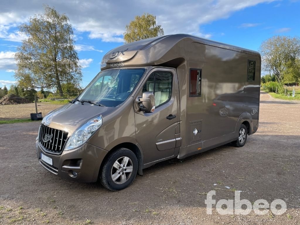 Opel STX Movano Horsebox Häst...