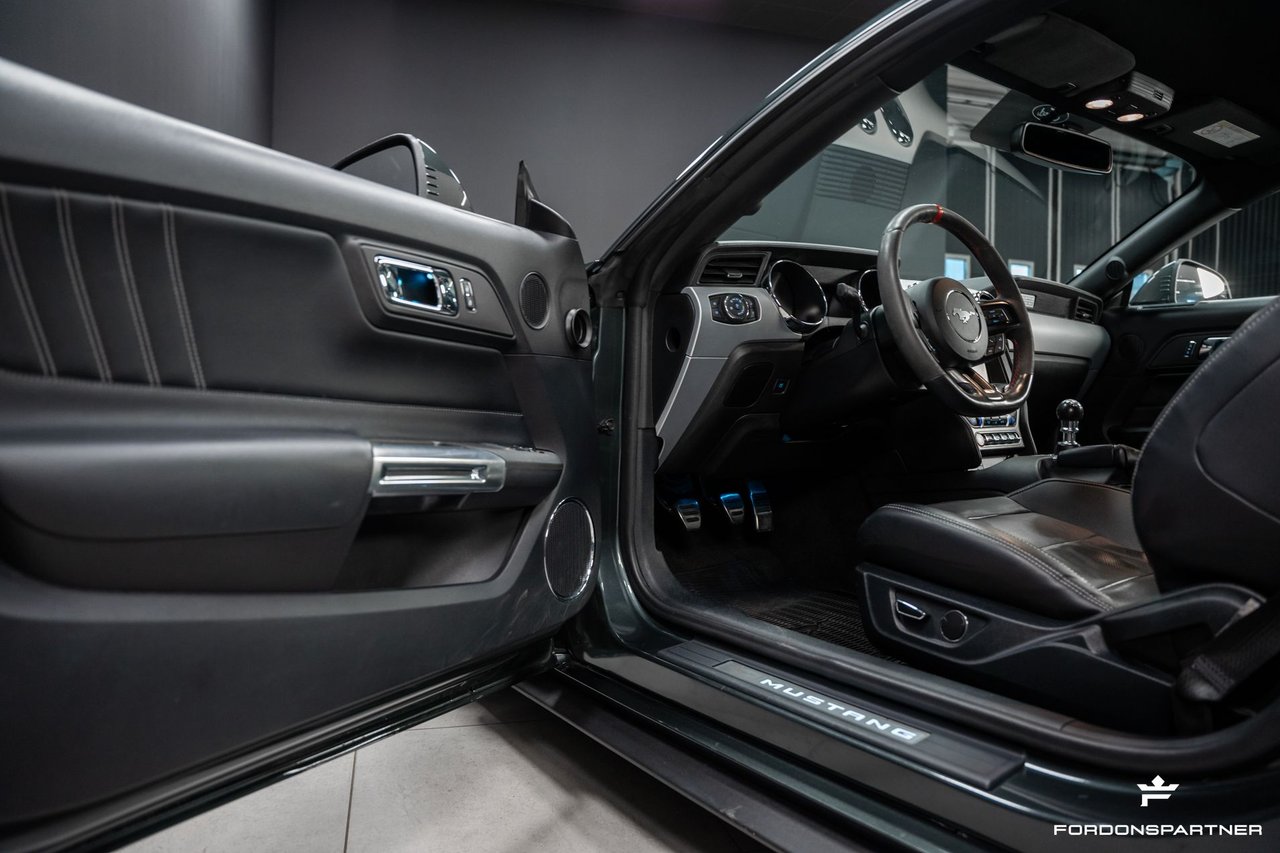 Ford Mustang GT Manual, 421hp, 2016