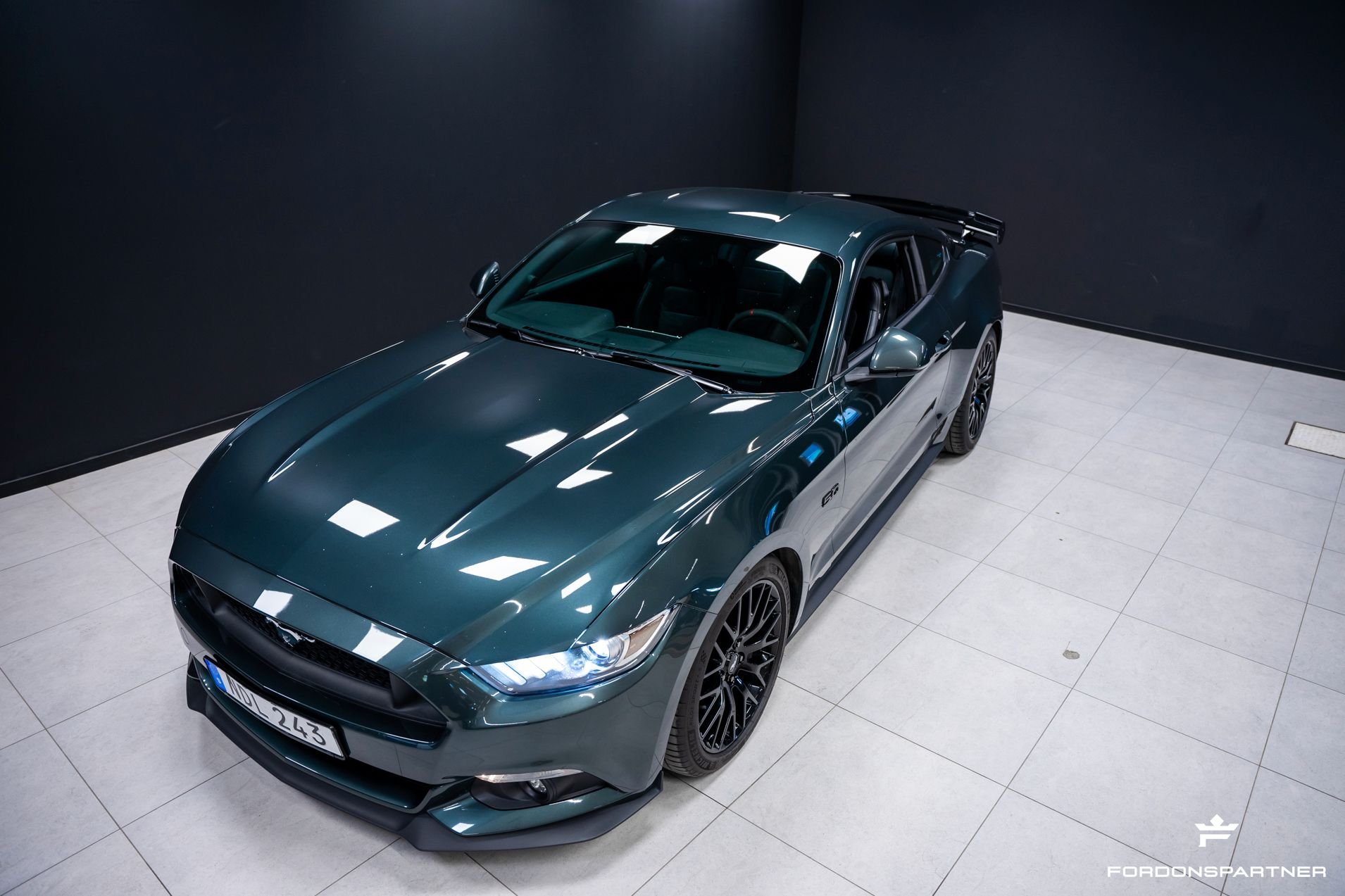 Ford Mustang GT Manual, 421hp, 2016