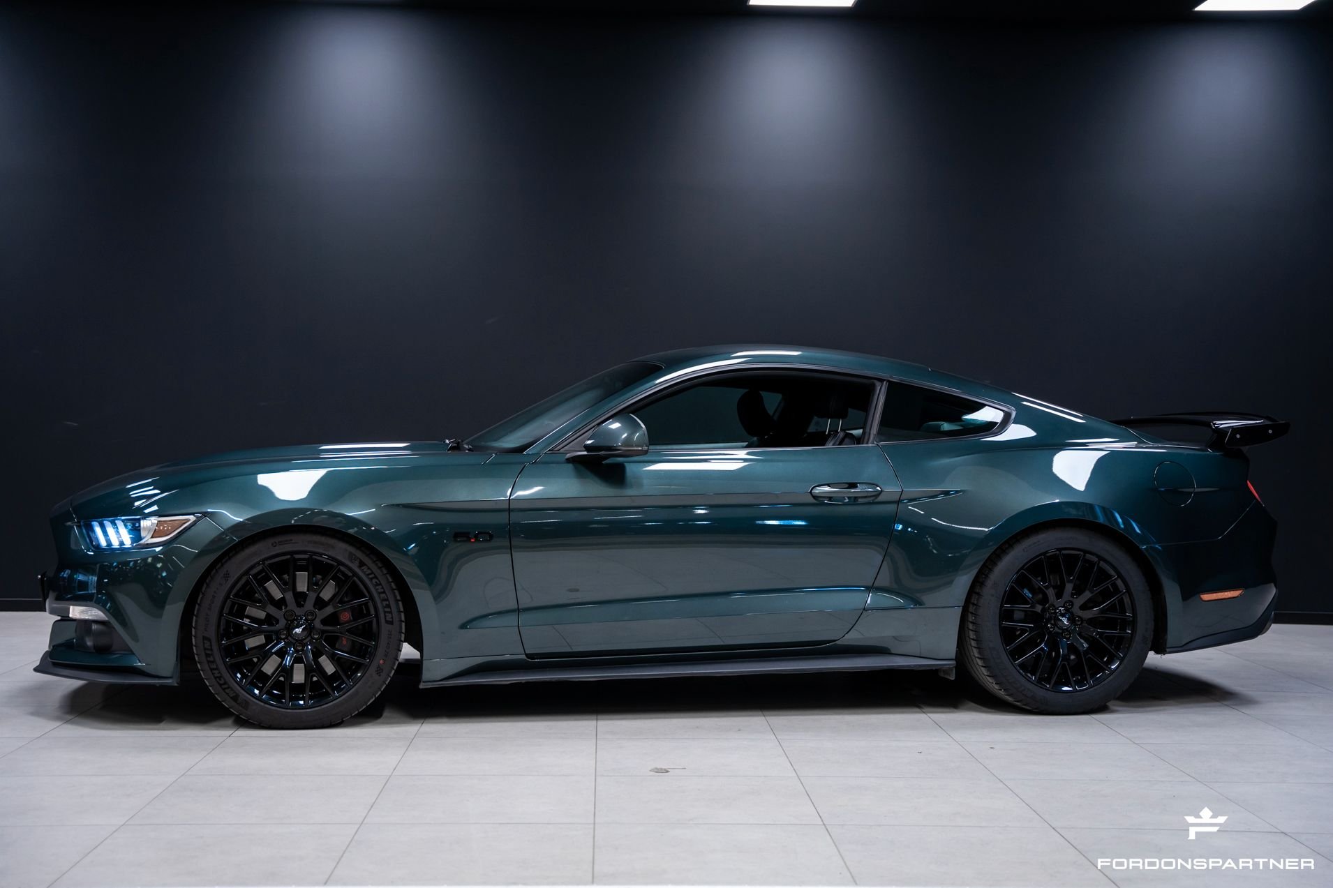 Ford Mustang GT Manual, 421hp, 2016