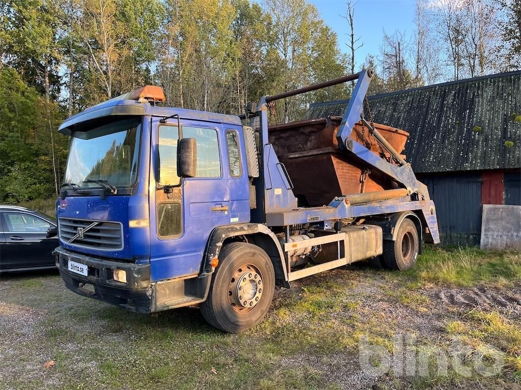 Liftdumperbil VOLVO FL6 E 4*2
