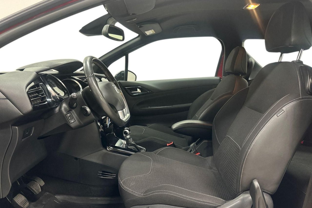 DS 3 1.2 VTi Manual, 82hp, 2016