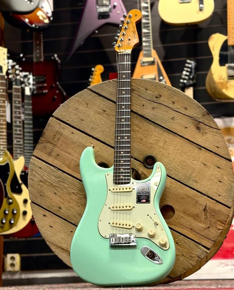 Fender American Ultra Luxe Vi...