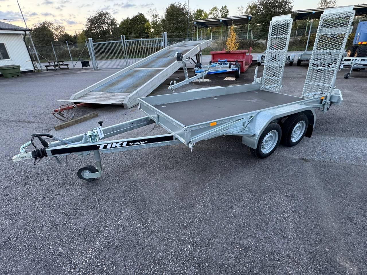 UTFÖRSÄLJNING Fabriksnytt Tik...