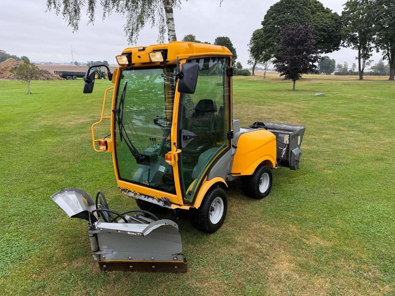 Stiga Titan 32H 4wd klippdäck...