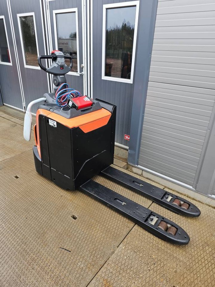 Bt LPE220 låglyftare