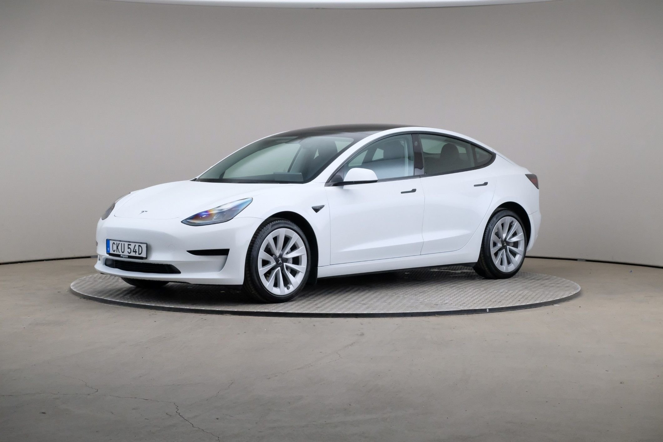Tesla Model 3 Standard Range, 283hk, 2022