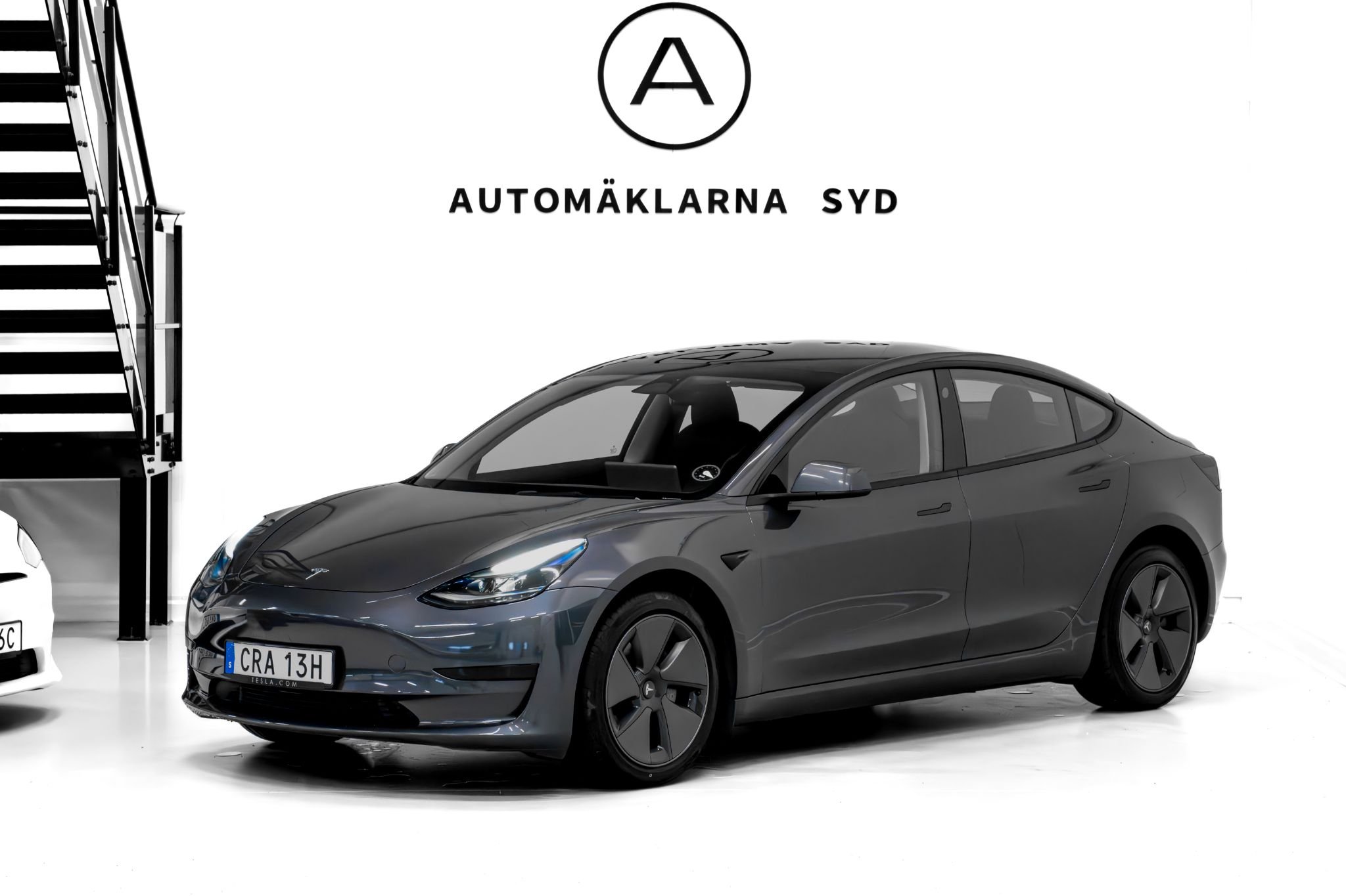 Tesla Model 3 Standard Range, 283hk, 2023