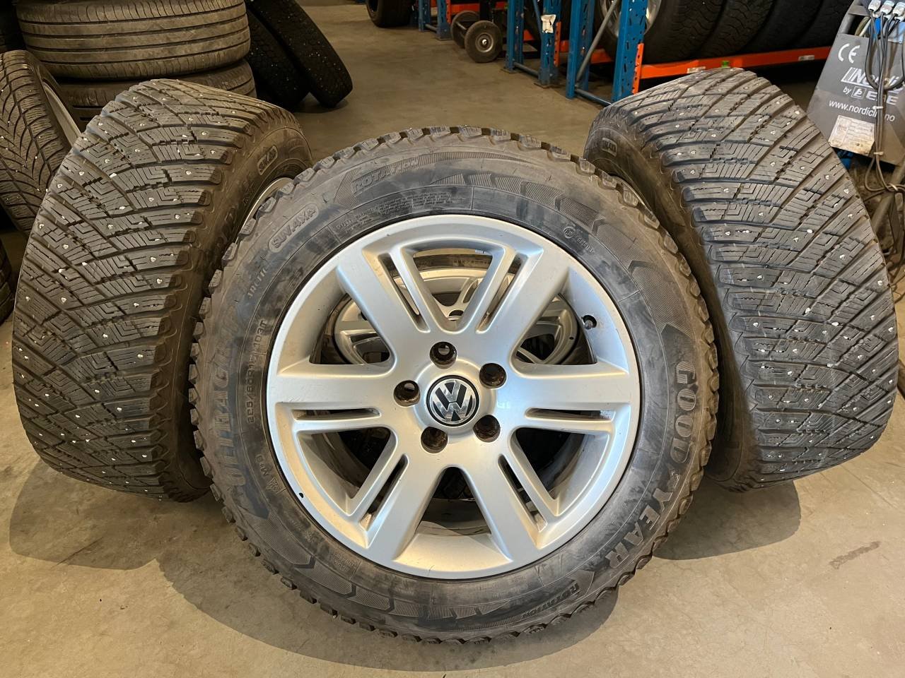 Vw Transporter däck & fälgar ...
