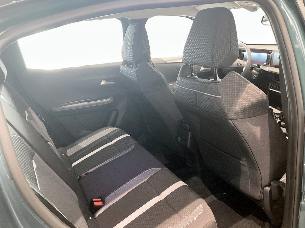 Opel Frontera Hybrid 136 eDCT, 136hk, 2025