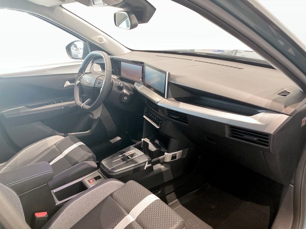 Opel Frontera Hybrid 136 eDCT, 136hk, 2025