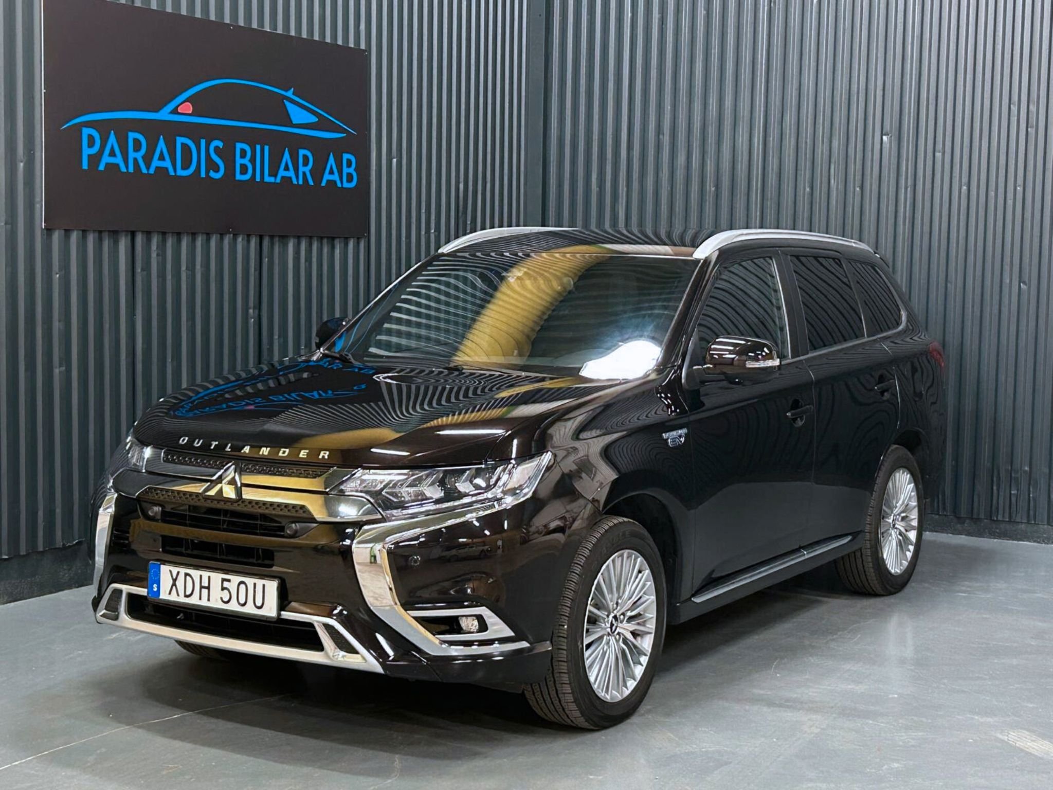 Mitsubishi Outlander PHEV CVT, 224hp, 2019