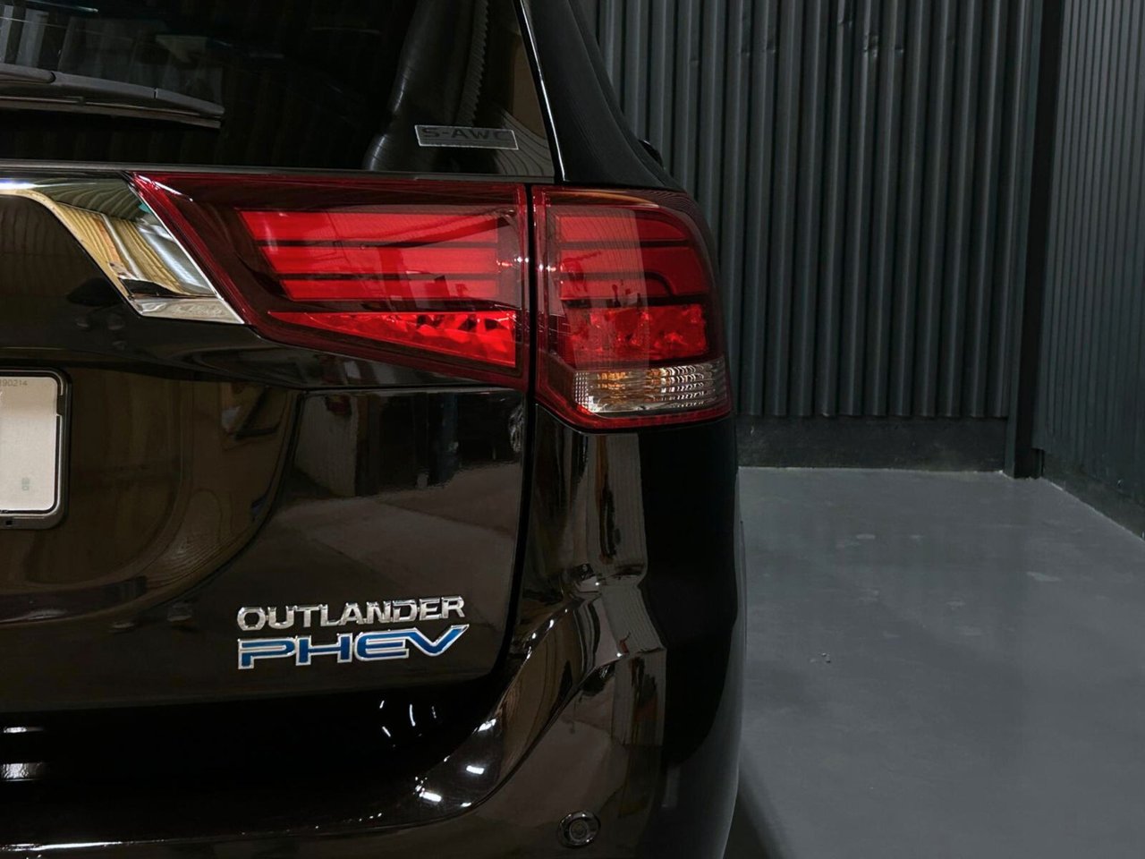 Mitsubishi Outlander PHEV CVT, 224hp, 2019