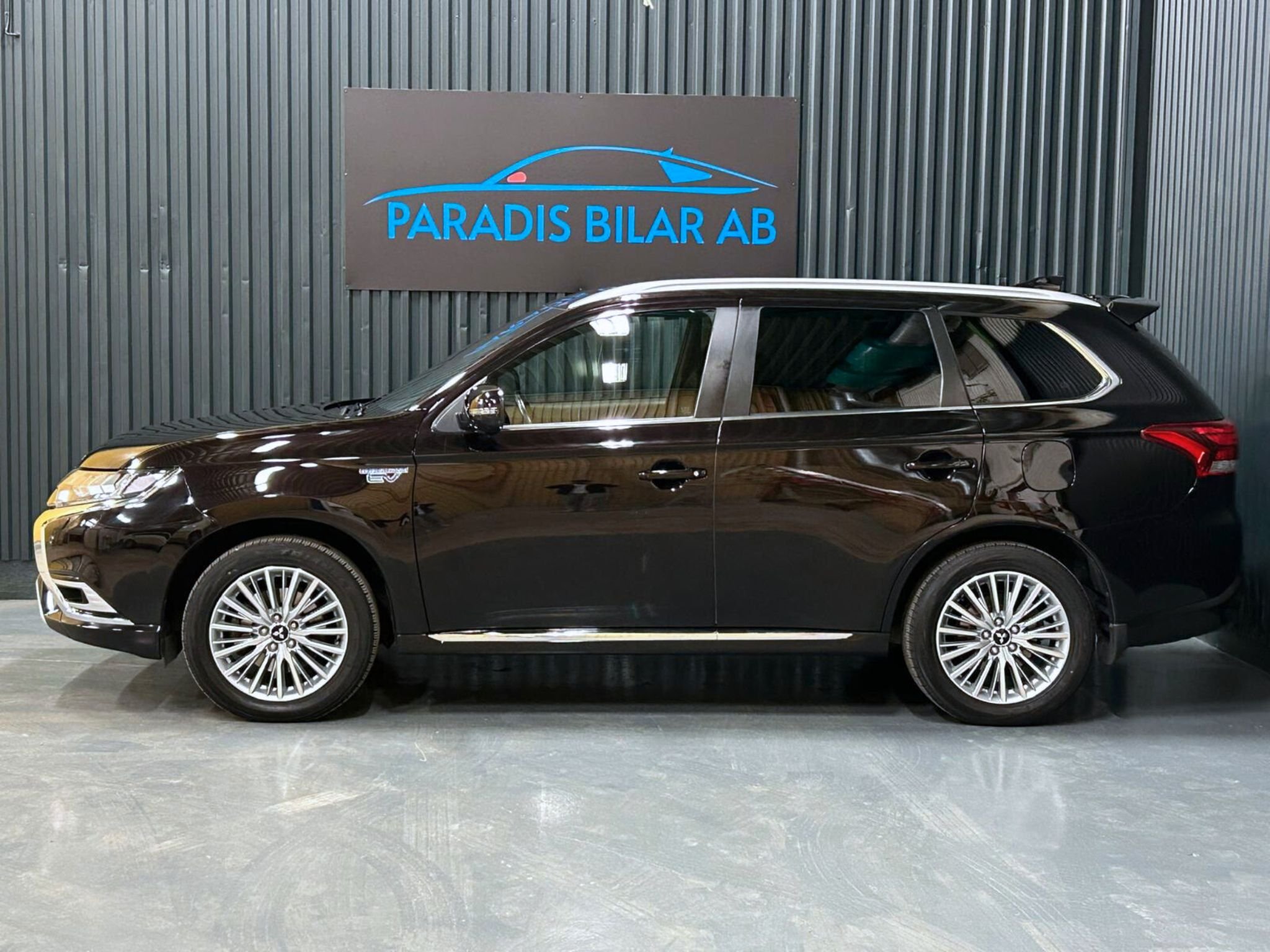 Mitsubishi Outlander PHEV CVT, 224hp, 2019