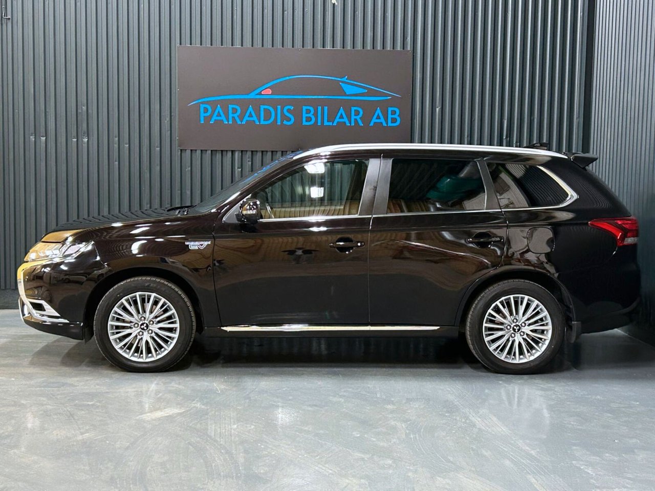 Mitsubishi Outlander PHEV CVT, 224hp, 2019