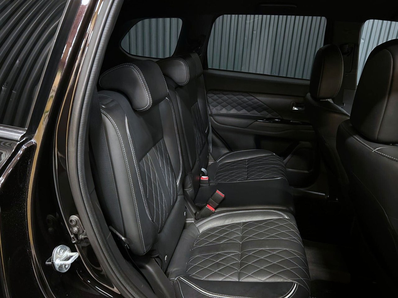 Mitsubishi Outlander PHEV CVT, 224hp, 2019