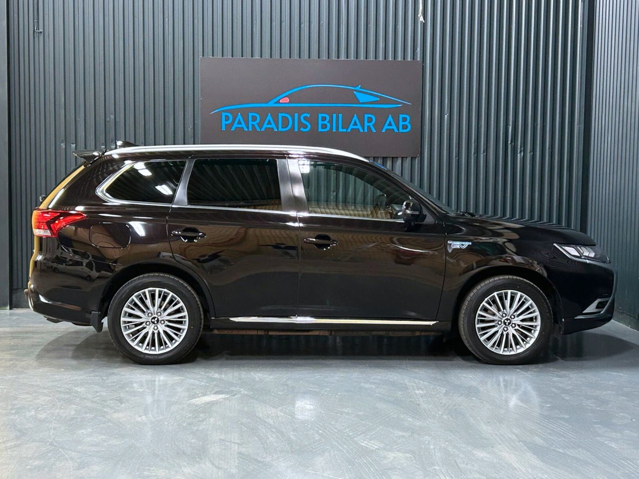 Mitsubishi Outlander PHEV CVT, 224hp, 2019