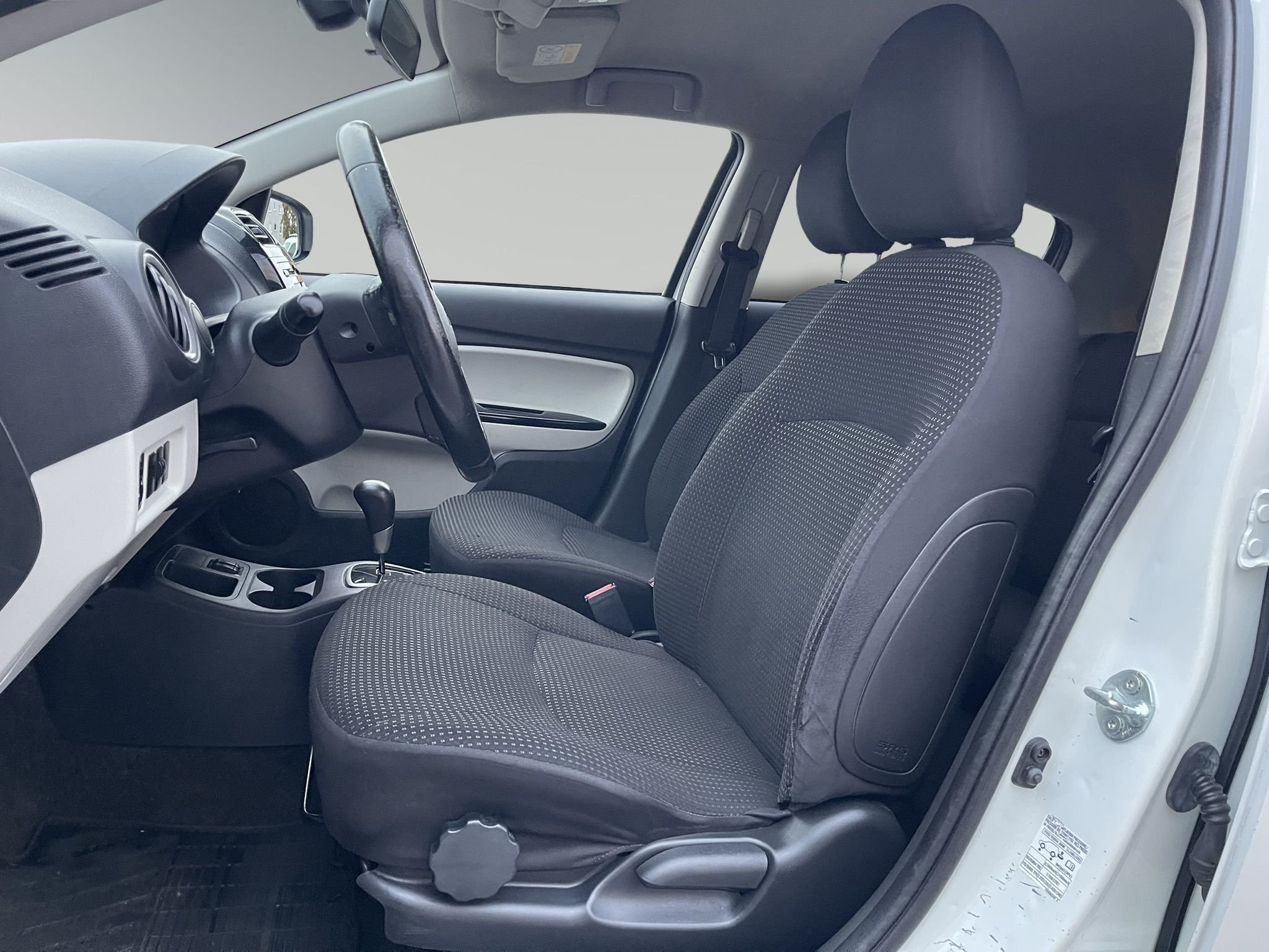 Mitsubishi Space Star 1.2 MIVEC ClearTec INVECS-III CVT, 80hk, 2015