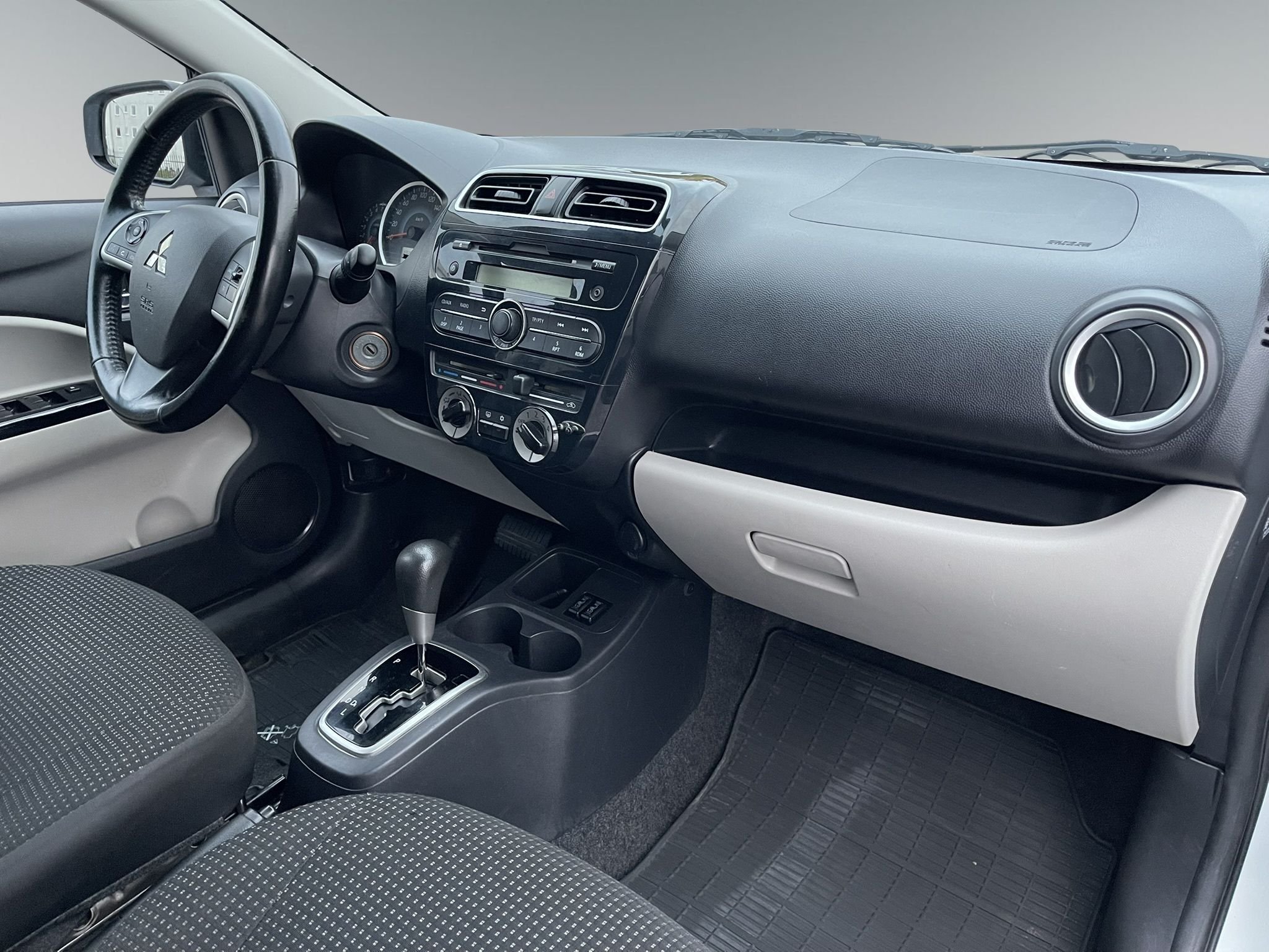 Mitsubishi Space Star 1.2 MIVEC ClearTec INVECS-III CVT, 80hk, 2015