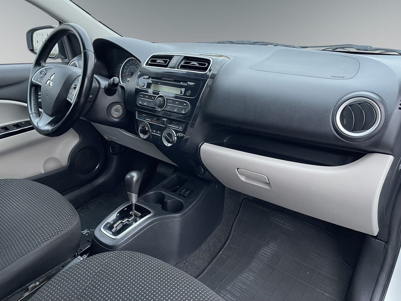 Mitsubishi Space Star 1.2 MIVEC ClearTec INVECS-III CVT, 80hk, 2015