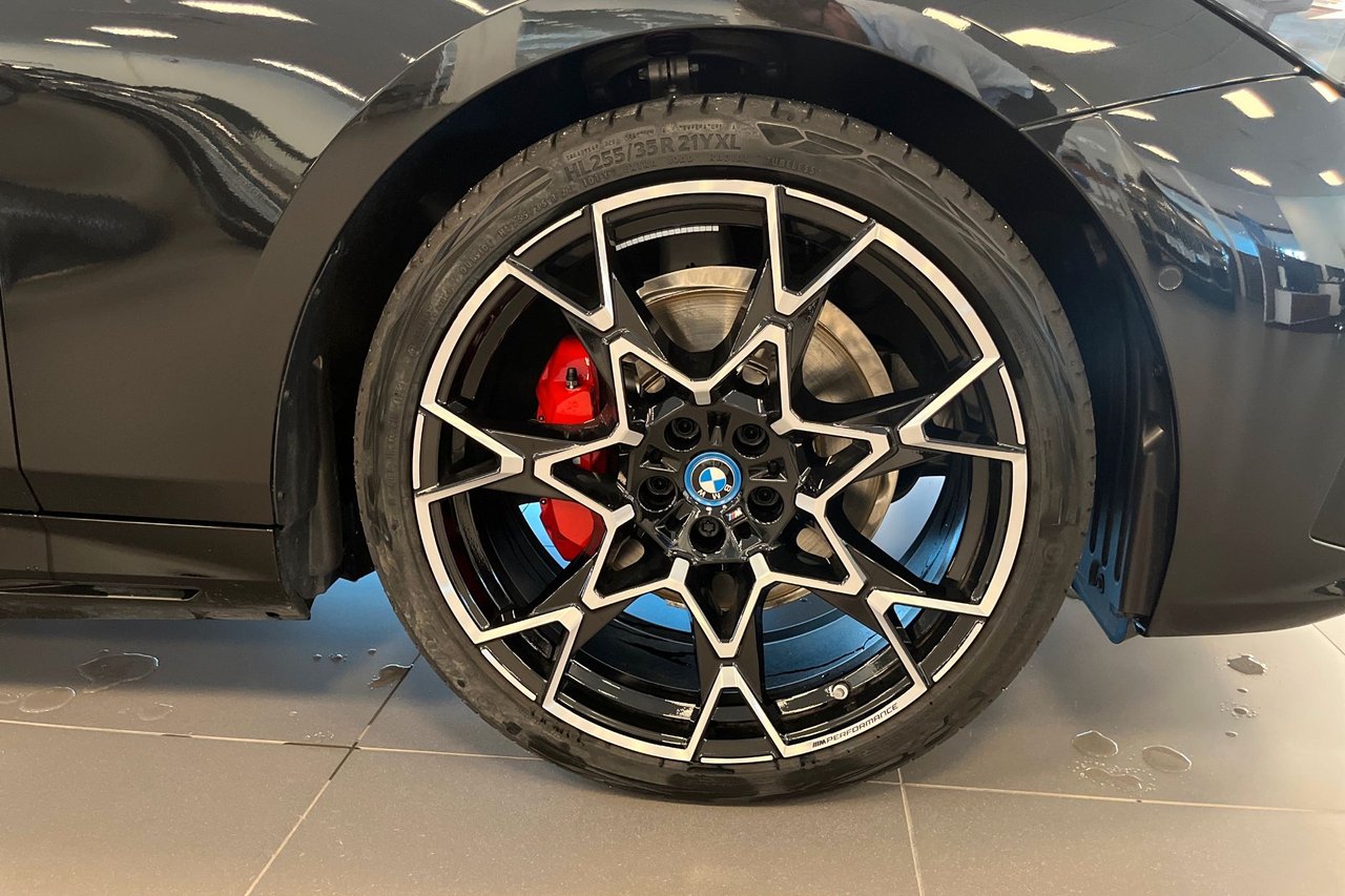 BMW 530e xDrive Steptronic, 8-trinn, 299ps, 2025