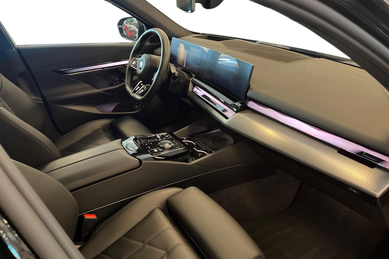 BMW 530e xDrive Steptronic, 8-trinn, 299ps, 2025