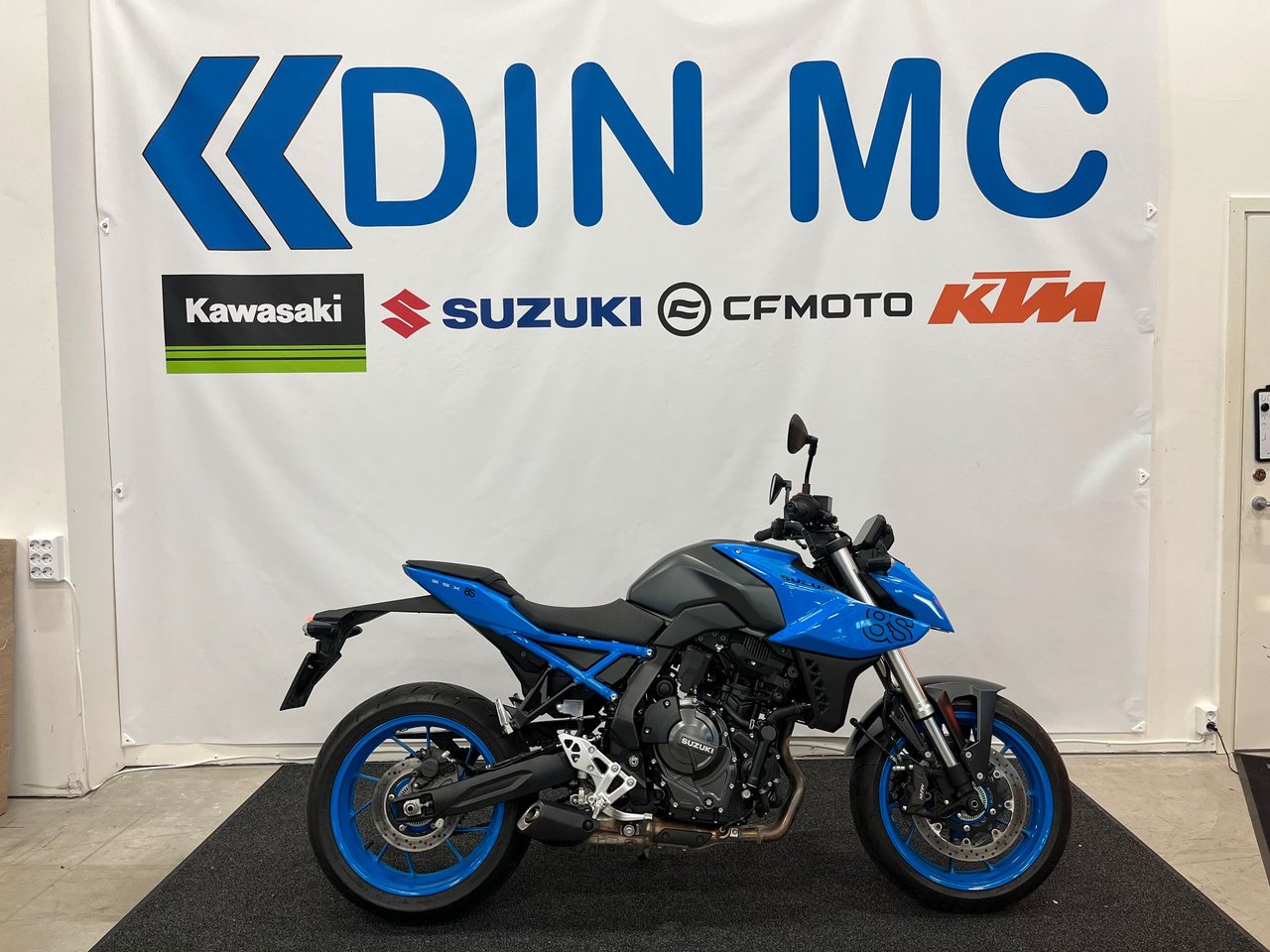 Suzuki GSX-8S "Endast 377mil"