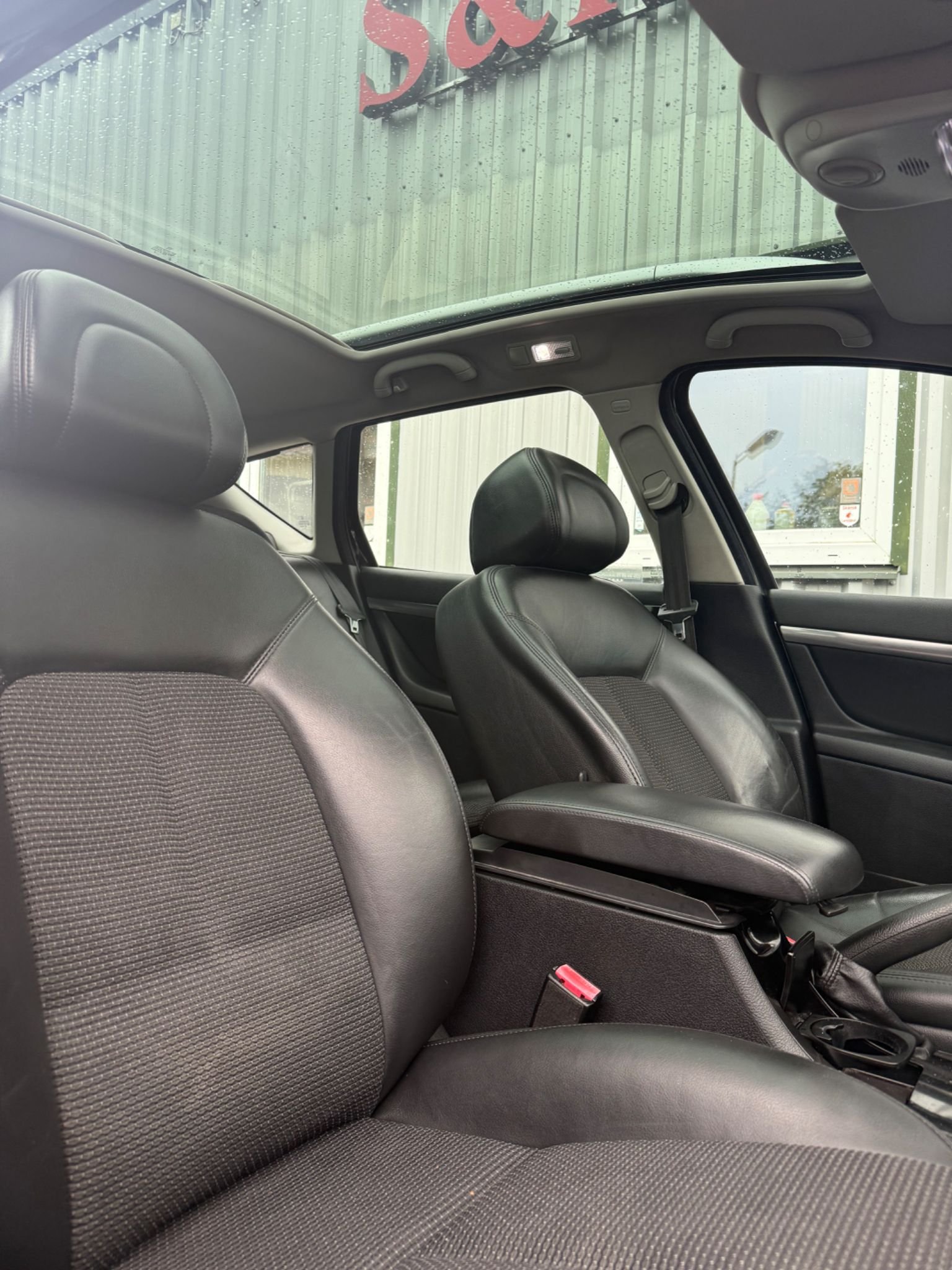 Peugeot 407 SW 1.6 HDi Manuell, 5-trinn, 109hk, 2011