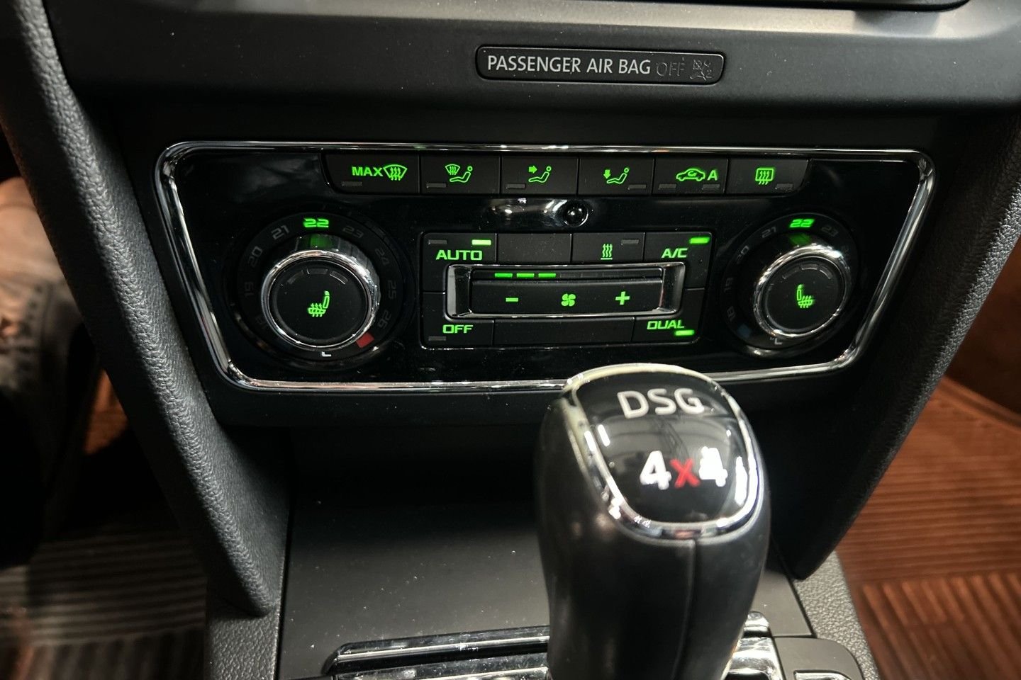 Škoda Superb Combi 2.0 TDI 4x4 DSG Sequential, 170hp, 2014