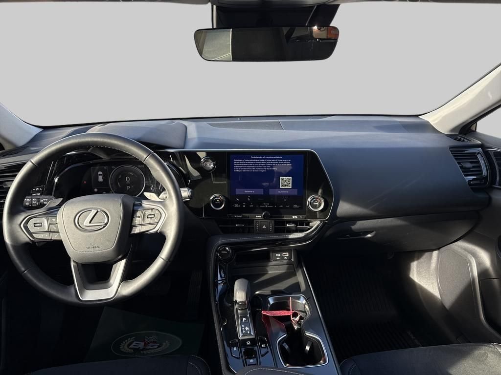 Lexus NX 350h E-CVT, 242hk, 2024