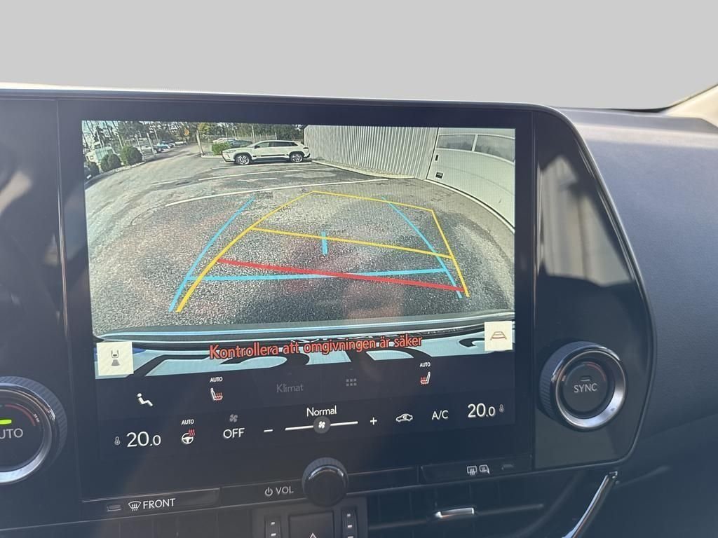 Lexus NX 350h E-CVT, 242hk, 2024