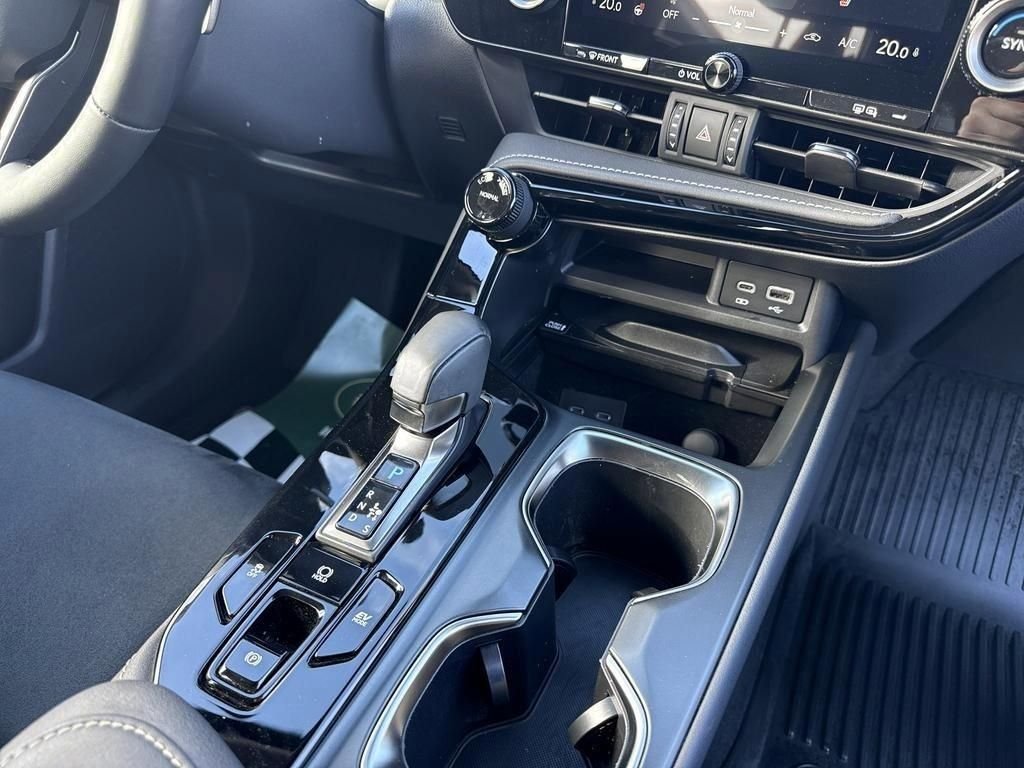 Lexus NX 350h E-CVT, 242hk, 2024