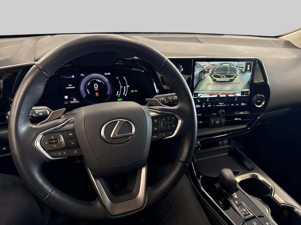 Lexus NX 350h E-CVT, 242hk, 2024