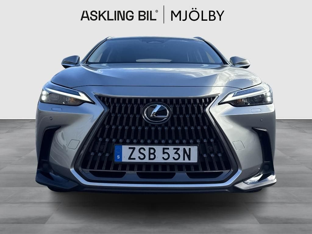 Lexus NX 350h E-CVT, 242hk, 2024