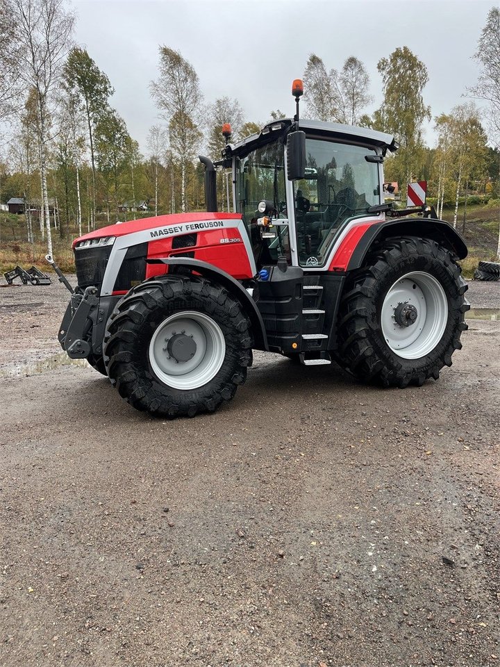 Massey Ferguson 8s 305
