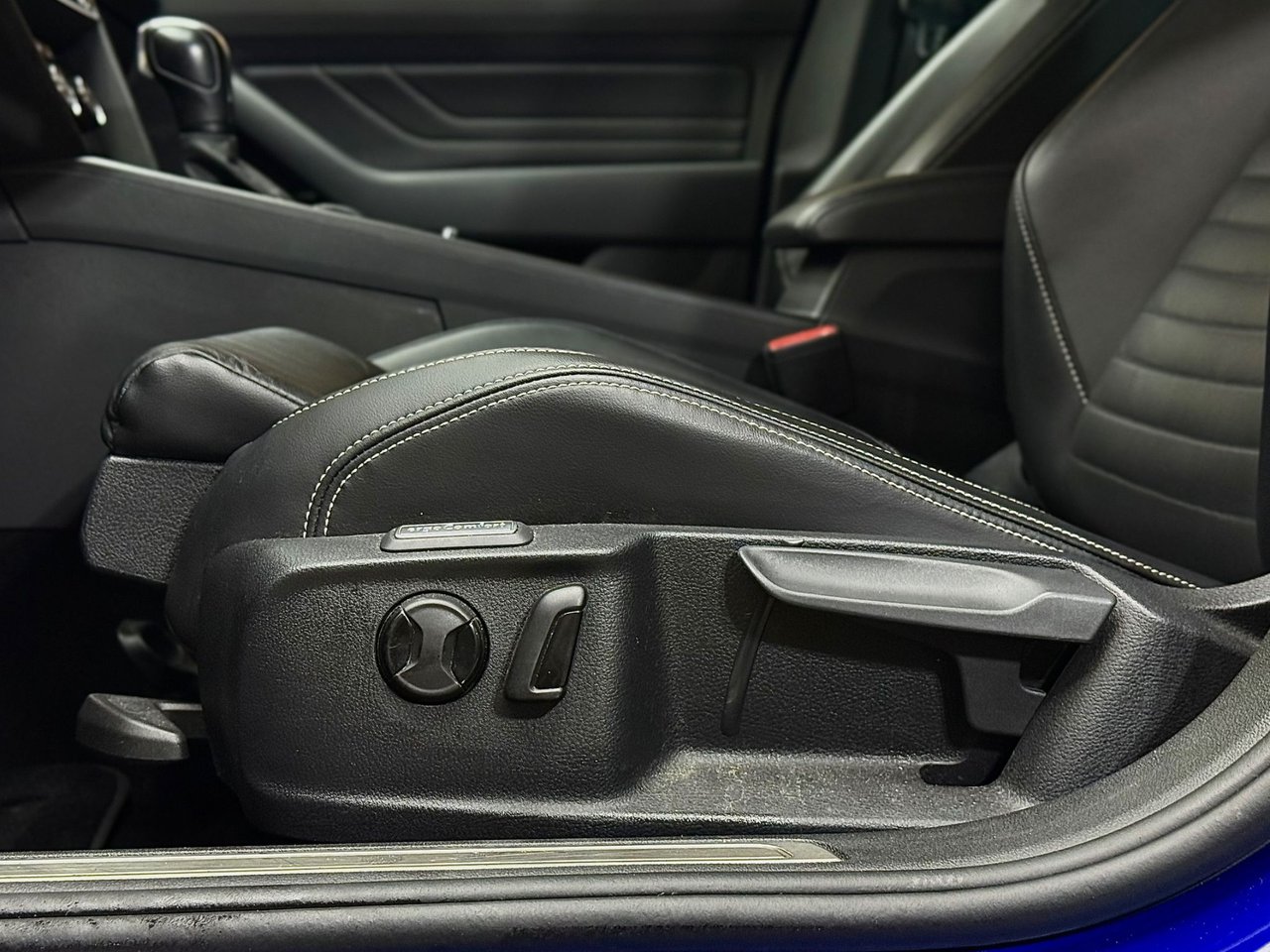 Volkswagen Passat Variant 2.0 TDI DPF SCR 4Motion DSG Sequential, 190hp, 2020