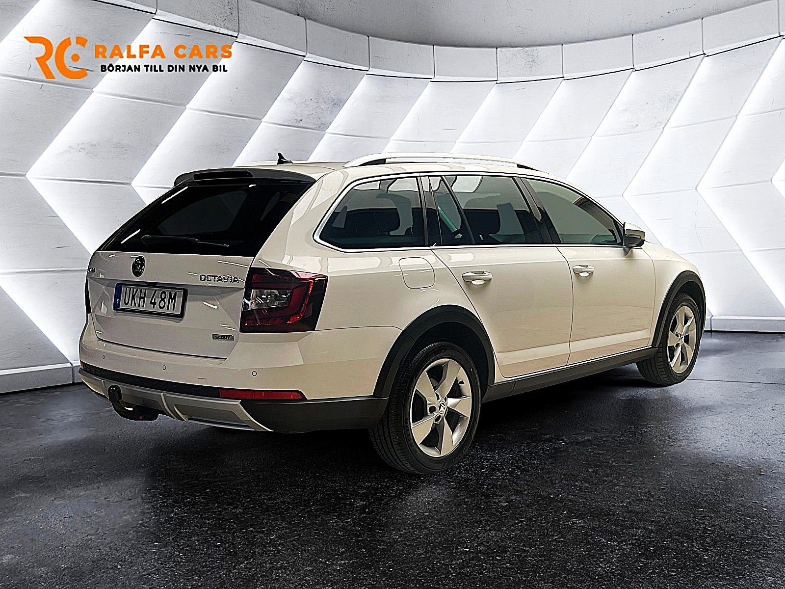 Škoda Octavia Scout 2.0 TDI SCR 4x4 DSG Sequential, 184hp, 2020