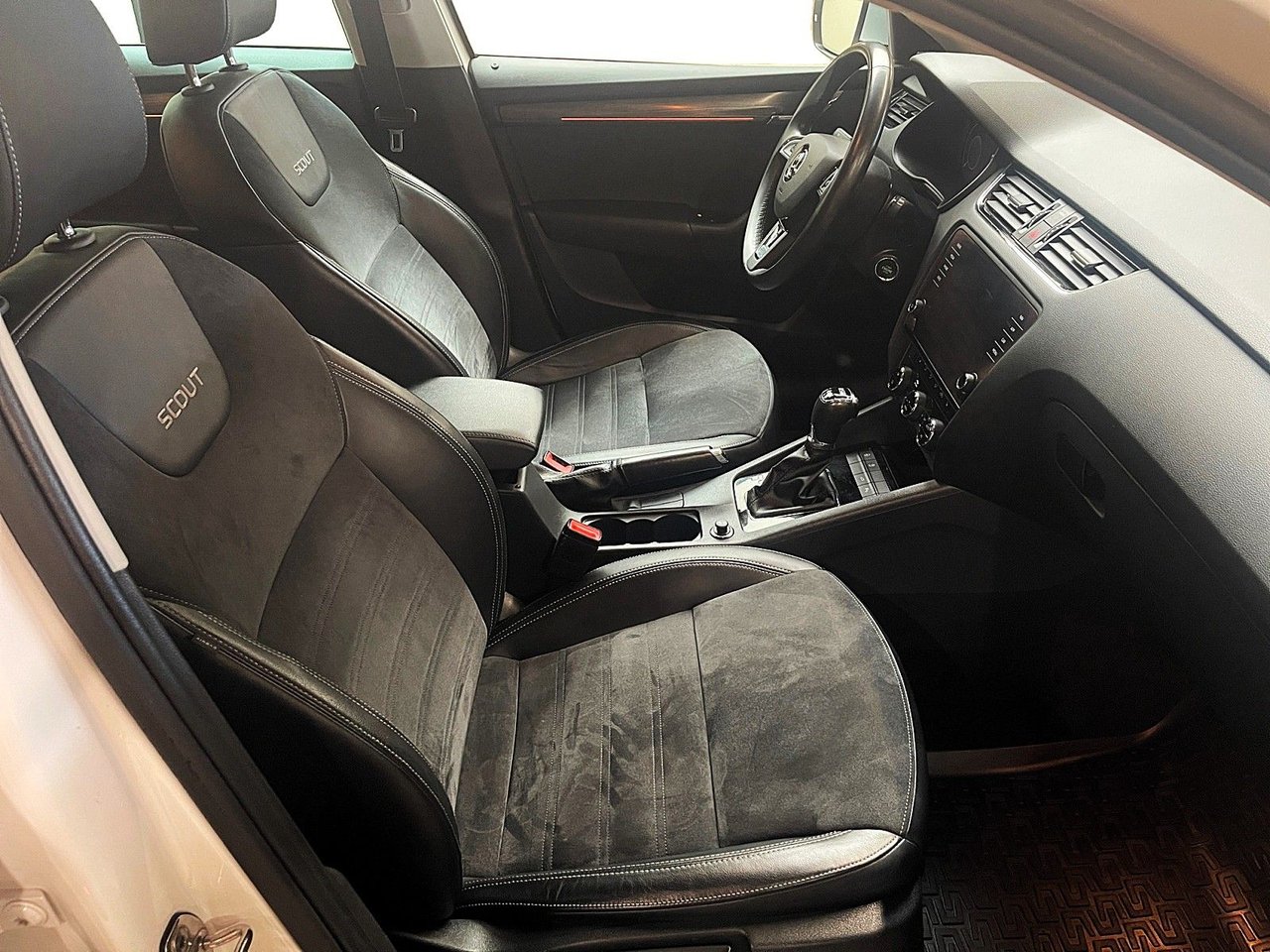 Škoda Octavia Scout 2.0 TDI SCR 4x4 DSG Sequential, 184hp, 2020