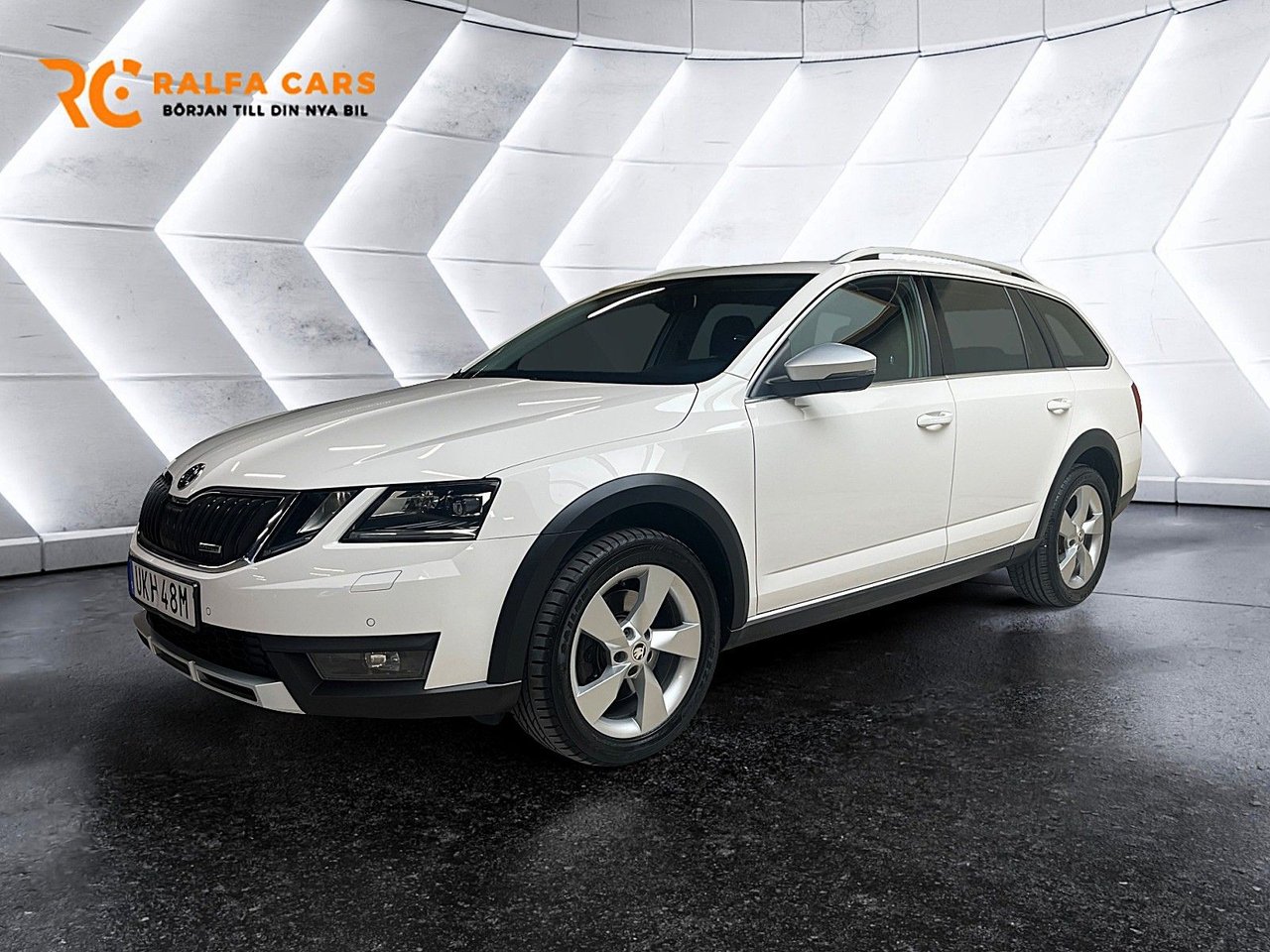 Škoda Octavia Scout 2.0 TDI SCR 4x4 DSG Sequential, 184hp, 2020