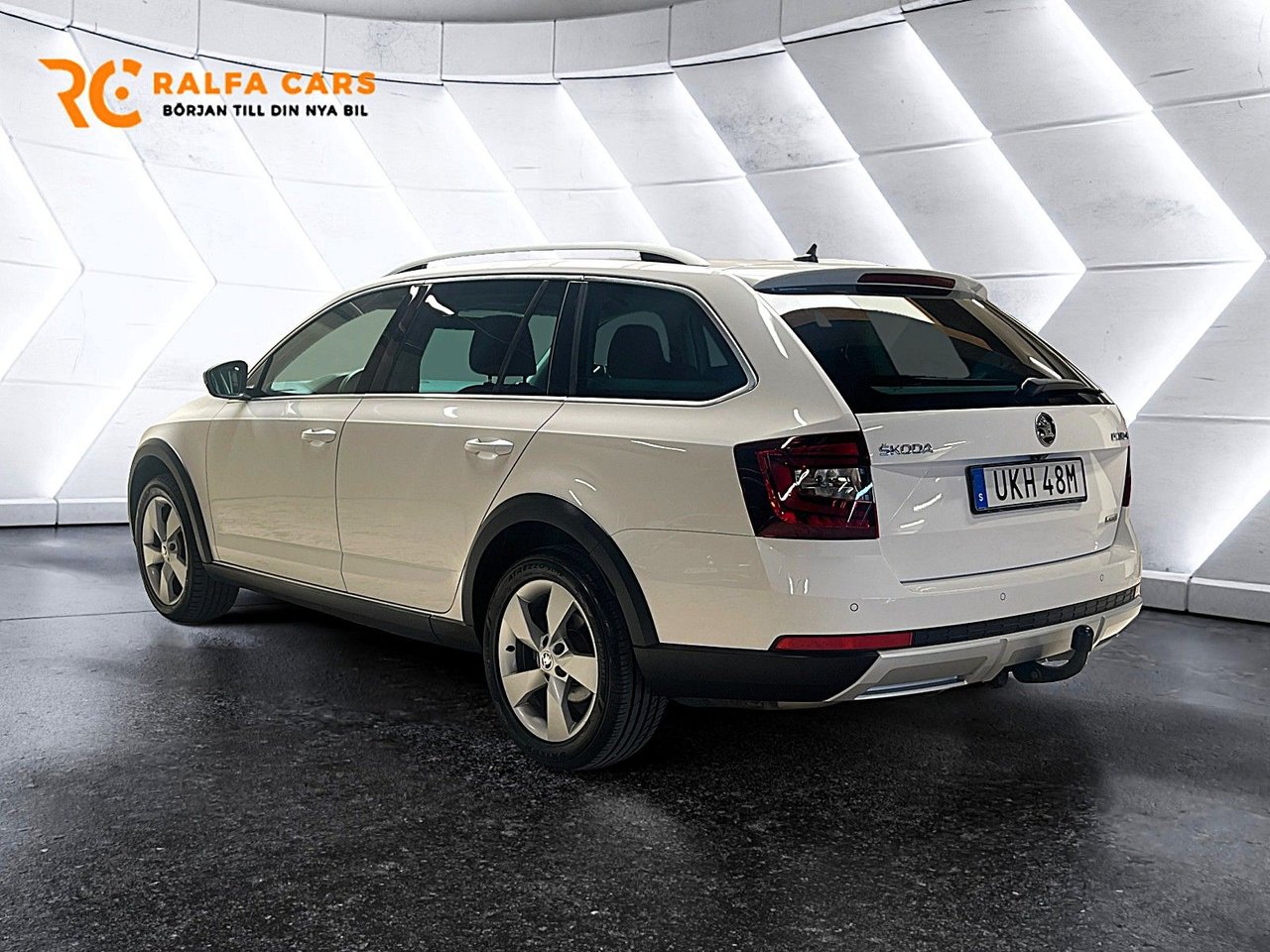 Škoda Octavia Scout 2.0 TDI SCR 4x4 DSG Sequential, 184hp, 2020