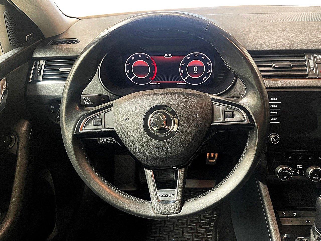 Škoda Octavia Scout 2.0 TDI SCR 4x4 DSG Sequential, 184hp, 2020
