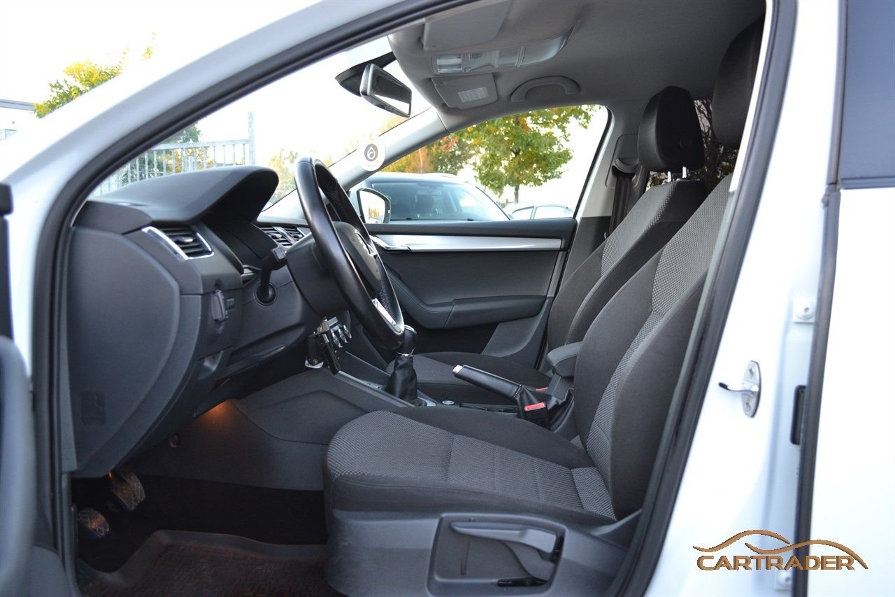 Škoda Octavia Kombi 1.6 TDI 4x4 Manuell, 105hk, 2014