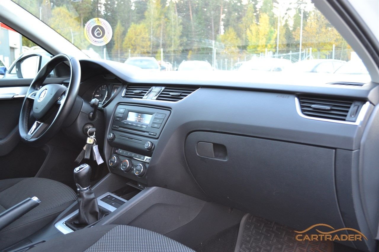 Škoda Octavia Kombi 1.6 TDI 4x4 Manuell, 105hk, 2014