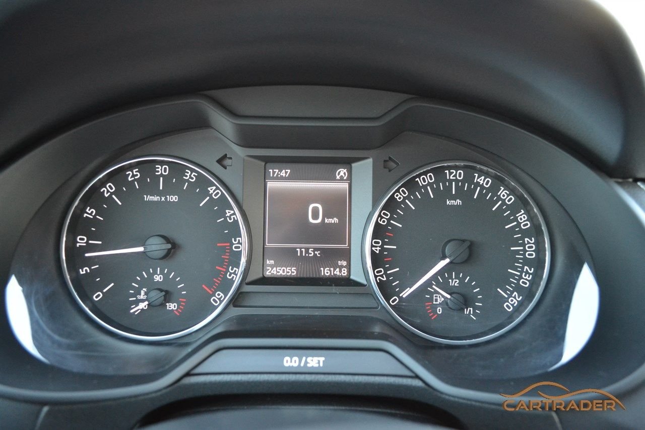 Škoda Octavia Kombi 1.6 TDI 4x4 Manuell, 105hk, 2014