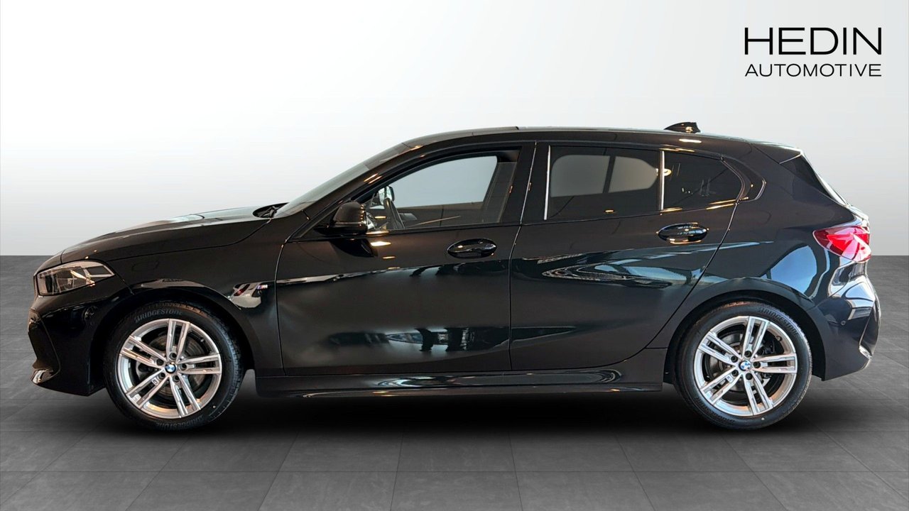 BMW 118i Steptronic, 136hk, 2023