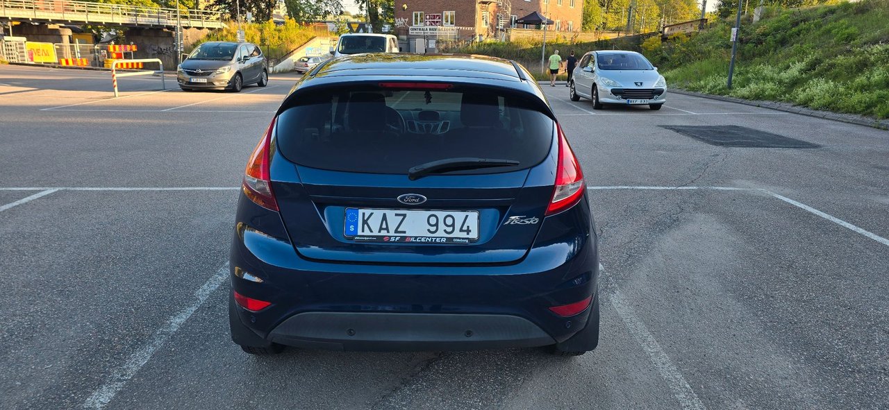 Ford Fiesta 5-door 1.25 Manual, 82hp, 2010